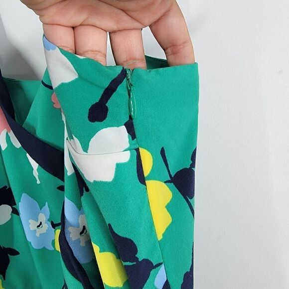 BANANA REPUBLIC Midi Dress Green Black Yellow Floral Flowy Size 6 - Picture 5 of 8